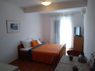 Apartments Davor - Biograd na Moru - 1