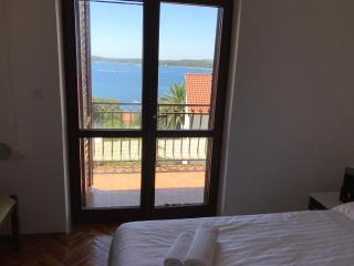 Patak's place, amazing view - Hvar - 5