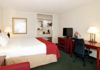 Clarion Inn & Suites Dothan South - Dothan - 4