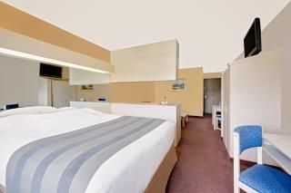 Microtel Inn & Suites by Wyndham Joplin - Joplin - 5