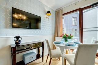 Live & Travel Apartments Number 1 - 2