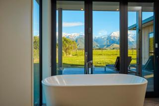 Glenburn Coastal Retreat - 1