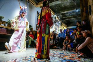 SONDERIA Lazybones Hostel - 2