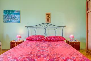 A quiet apartment with balcony in Split about 15 minutes walk from the old center and beach - 2