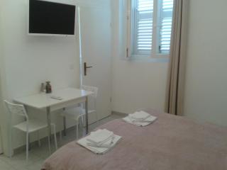Studio apartments Ana & Mia - Vis - 5