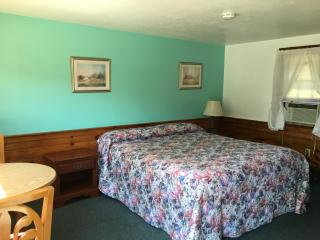 Bass River Motel - South Yarmouth - 2