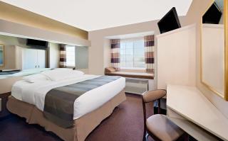 Microtel Inn & Suites by Wyndham Joplin - Joplin - 7