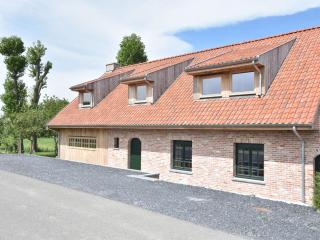 Beautiful Holiday Home with Terrace, Garden - Dixmude - 4