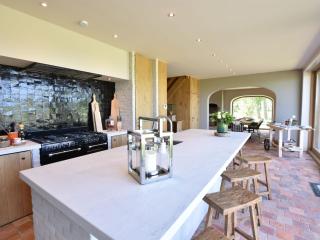 Beautiful Holiday Home with Terrace, Garden - Dixmude - 2