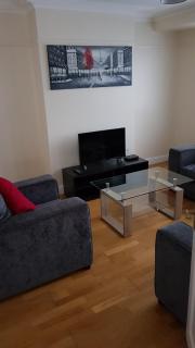 Elegant and spacious 2 bedroom - Barnet - 9