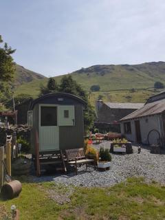 Shepherds hut Dolly wagon - Keswick - 8