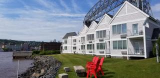 South Pier Inn - Duluth - 9