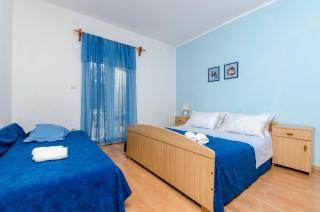 Apartments Helena - Ivan Dolac - 4