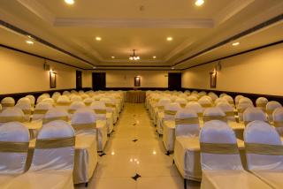 Kallada Regency - Irinjālakuda - 3