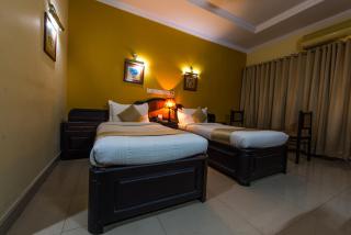 Kallada Regency - Irinjālakuda - 5