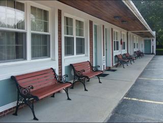 Catamount Motel - Bennington - 1