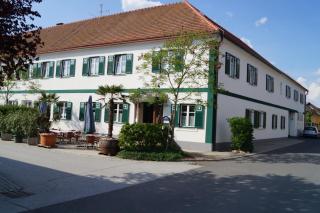 Gasthof zum Hirschen - Burgau - 8