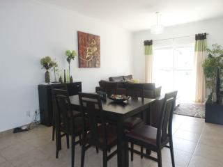 C04 - Pool View 3 Bed Apartment - Lagos - 2