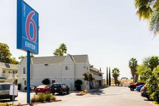 Motel 6-Bakersfield, CA - East - Bakersfield - 0