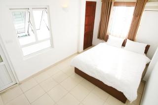 Bluebell Hotel - 8
