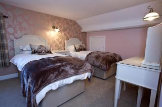 Thirley Cotes Farm Cottages - Scarborough - 9