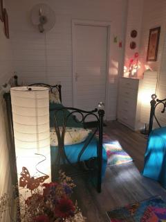 Private Studio Extension with Bathroom and Kitchen - London - 6