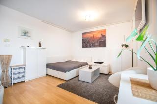 Cozy & Modern Studio with Balcony - Zagabria - 0