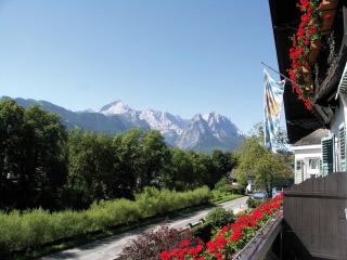 Hotel Aschenbrenner - Garmisch-Partenkirchen - 3