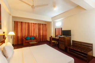 Hotel Janaki - 6
