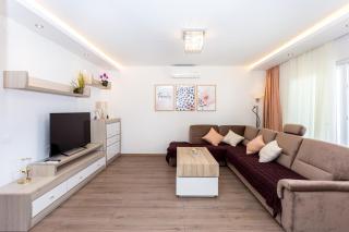 Apartments Iva Brstilo - Omiš - 0