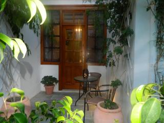 Perakis Apartments - Hydra - 1