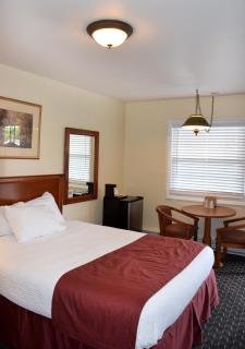 Nordick's Inn - Lake George - 4