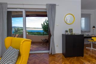 Captain's Apartment with Sea View - 5