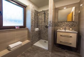 Guest House Vana - Korenica - 1