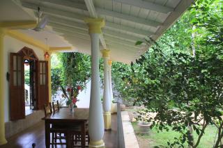 Dionis Villa - Unawatuna - 8