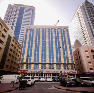 Emirates Plaza Hotel - 9