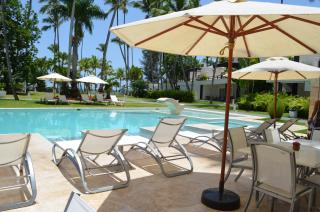 Aligio Beachfront Paradise - 1