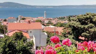 HOLIDAY ROOM - THE VIEW - 9