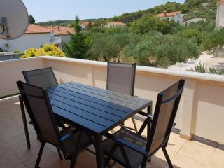 Apartment Nevena - Betina - 2