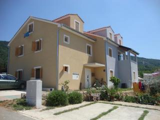 Apartments with parking space Cres - 15672 - 7