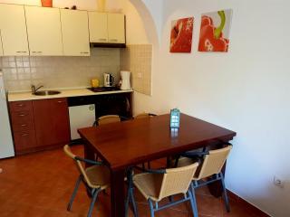Apartments with a parking space Mali Losinj (Losinj) - 15858 - 1