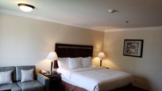 Oak Tree Inn - Monrovia - 6
