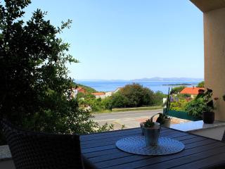 Apartments Mara - Drage - 3