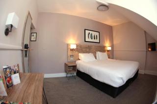 Bear Inn, Somerset by Marston's Inns - Street - 2