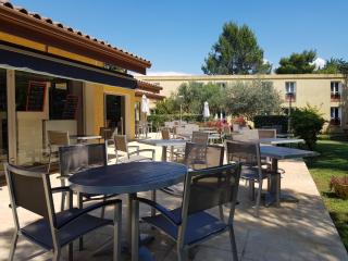 Hôtel Restaurant Le Mas De L'Olivier - Pont-Saint-Esprit - 6