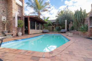Earthbound Guest House - Oudtshoorn - 1