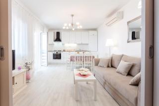 Guest House Simoni - Prigradica - 0