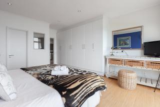 New Cumberland 501 by CTHA - Cape Town - 5