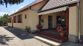 Ilona vendégház Dinnyés - 2