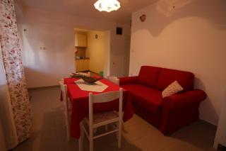 App with a lovely patio - Mali Lošinj - 7